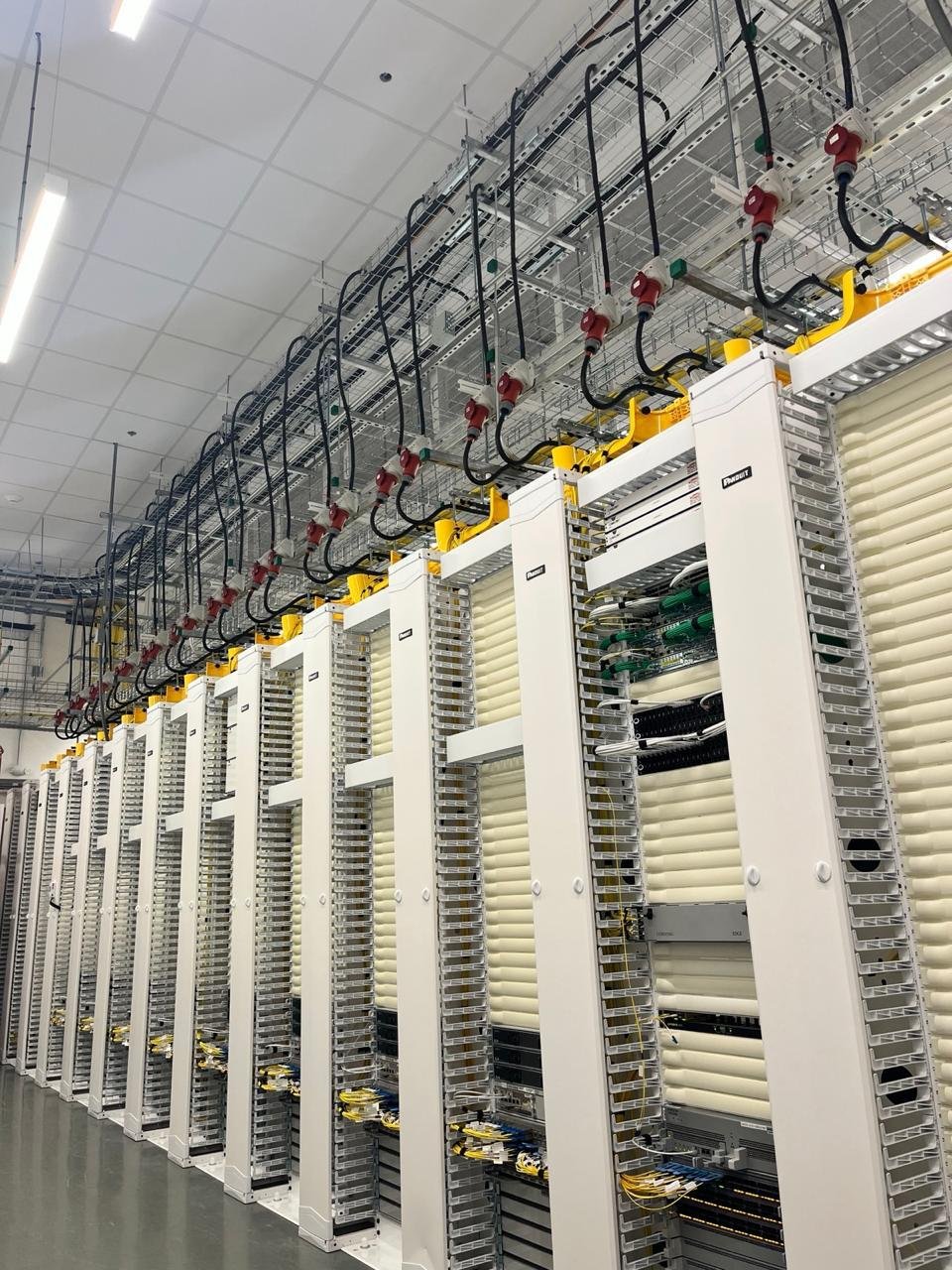 Racks Panduit de alta densidad